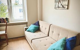 43m2 Apartament Saski- Blisko Starówki i Dworca Centralnego- Elektoralna 19a